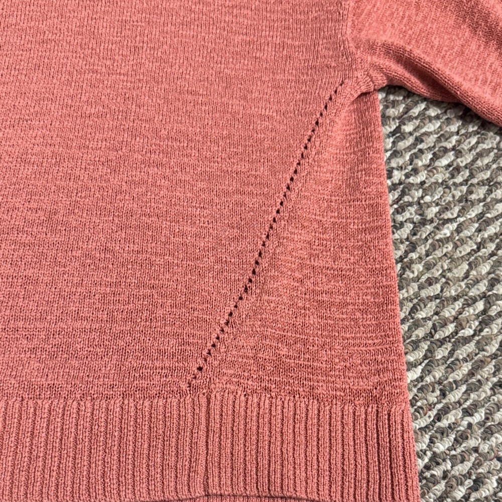 Banana Republic Coral Crew Neck Sweater - Picture 4 of 6